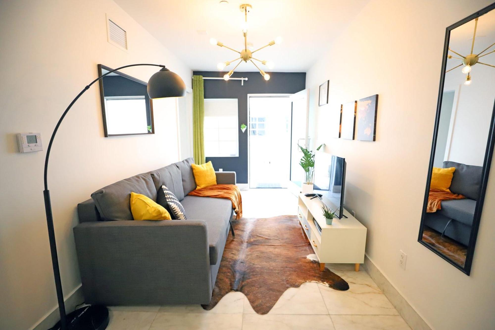 South Beach 2 Bedroom Family Pet Friendly Apartment With Free Parking On Premise Miami Beach Exterior photo