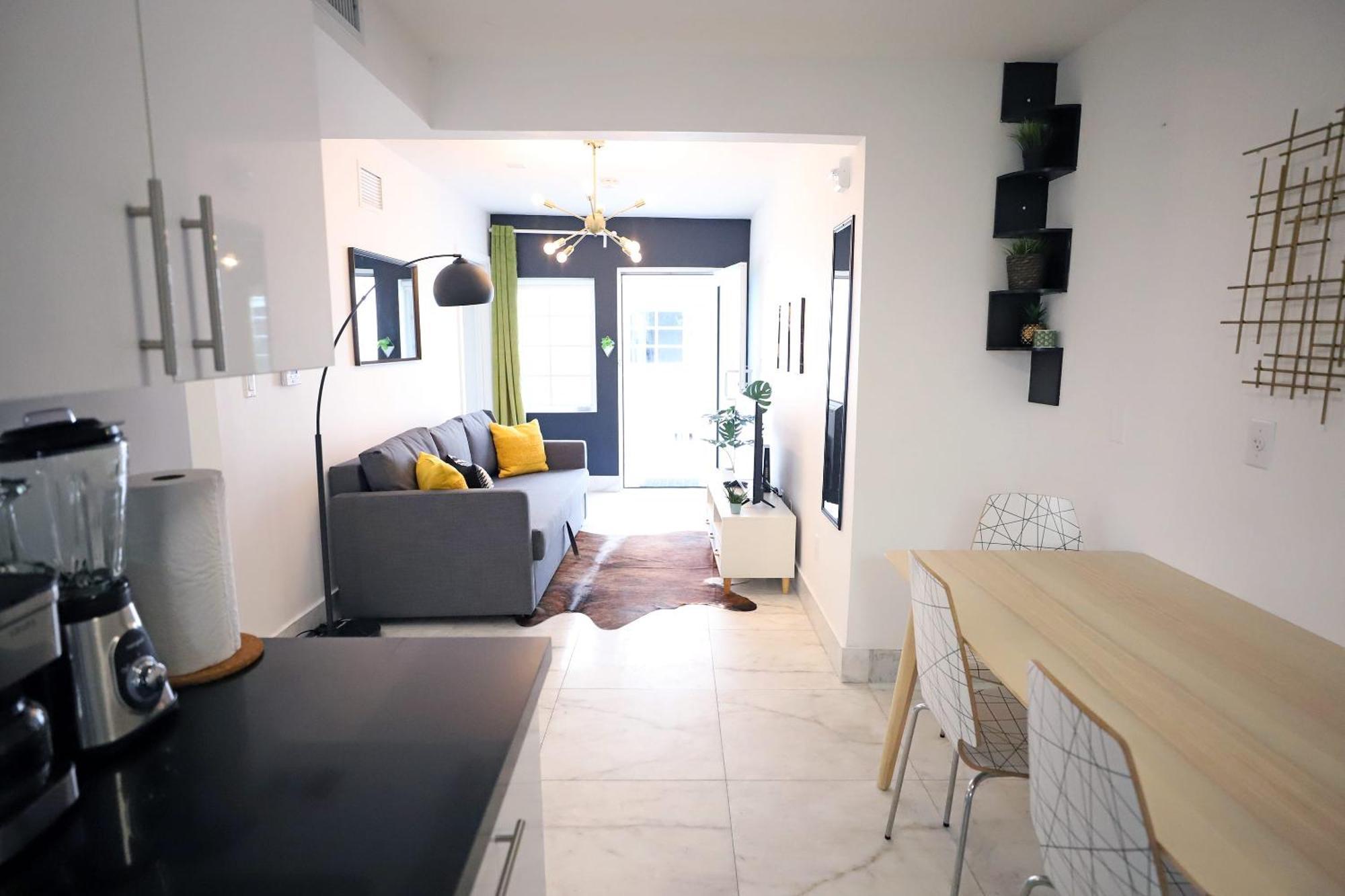 South Beach 2 Bedroom Family Pet Friendly Apartment With Free Parking On Premise Miami Beach Exterior photo